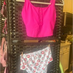 Two piece swimsuit bra liner in the top pink w/ strawberries Sz S